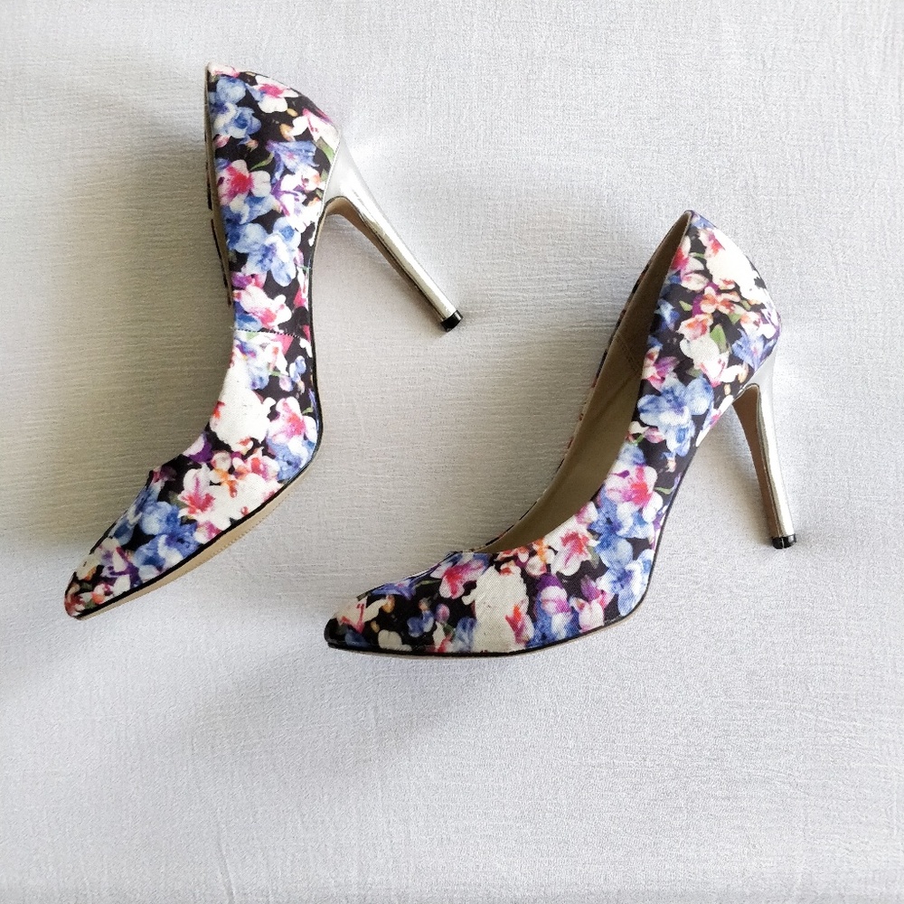 Apt 9 Floral and Silver Heels